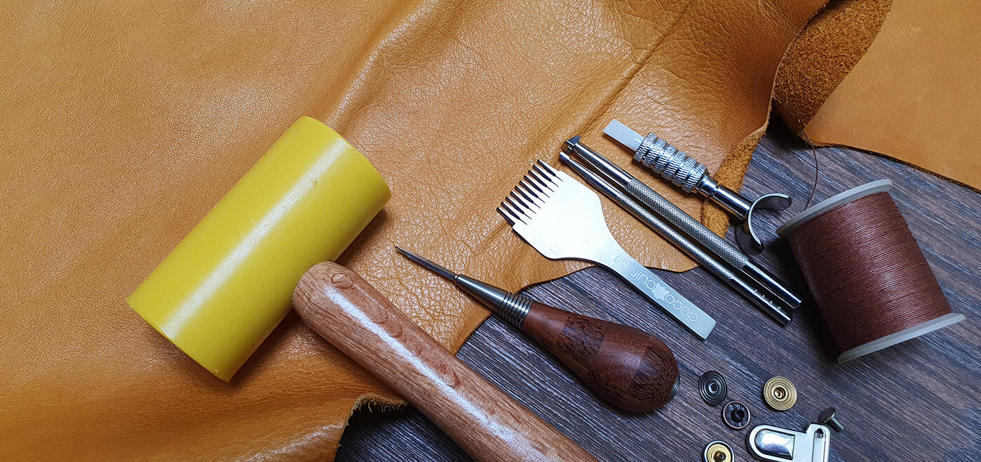 Outils et matériaux essentiels pour une restauration réussie du cuir